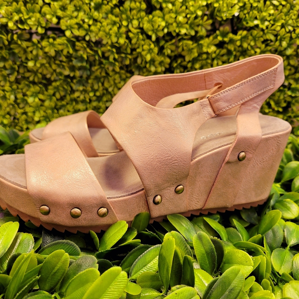 *Final Price* Antelope Sandals - image 3